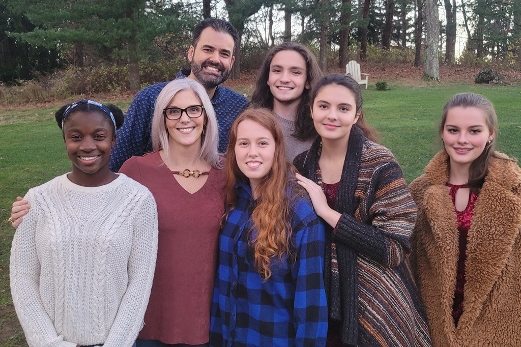 Dana Jonson with her family